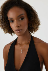 Dainty Seahorse Turquoise Stone Necklace – Ocean-Inspired Elegance