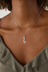 Dainty Seahorse Turquoise Stone Necklace – Ocean-Inspired Elegance