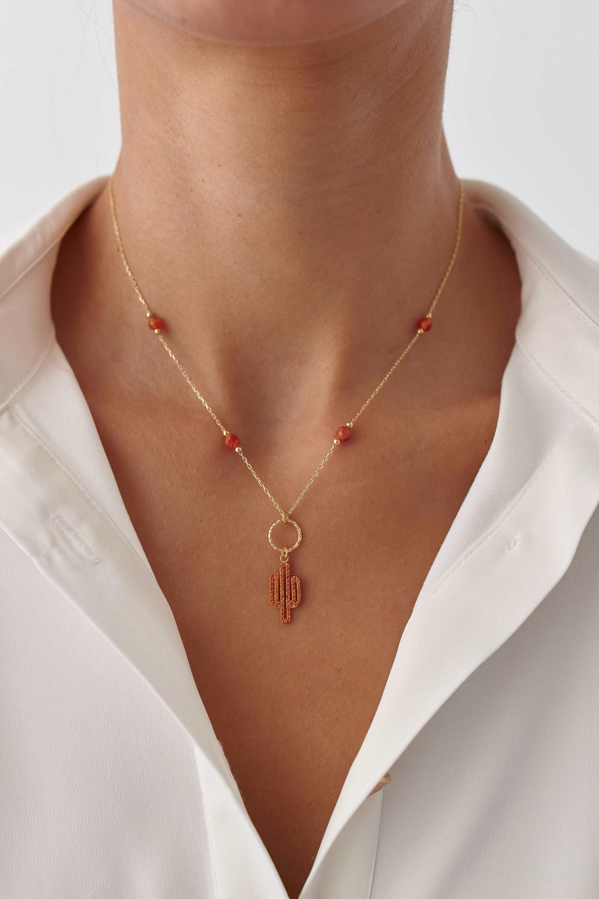 Dainty Cactus Necklace – 18K Gold-Plated Sterling Silver with Black Bead Accents