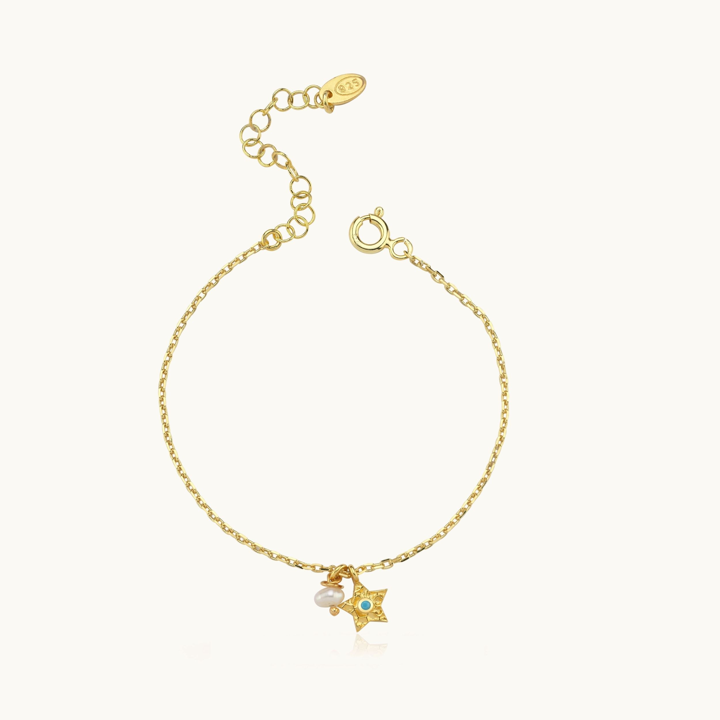 Star Charm Bracelet – 18K Gold-Plated Sterling Silver with Pearl Accent