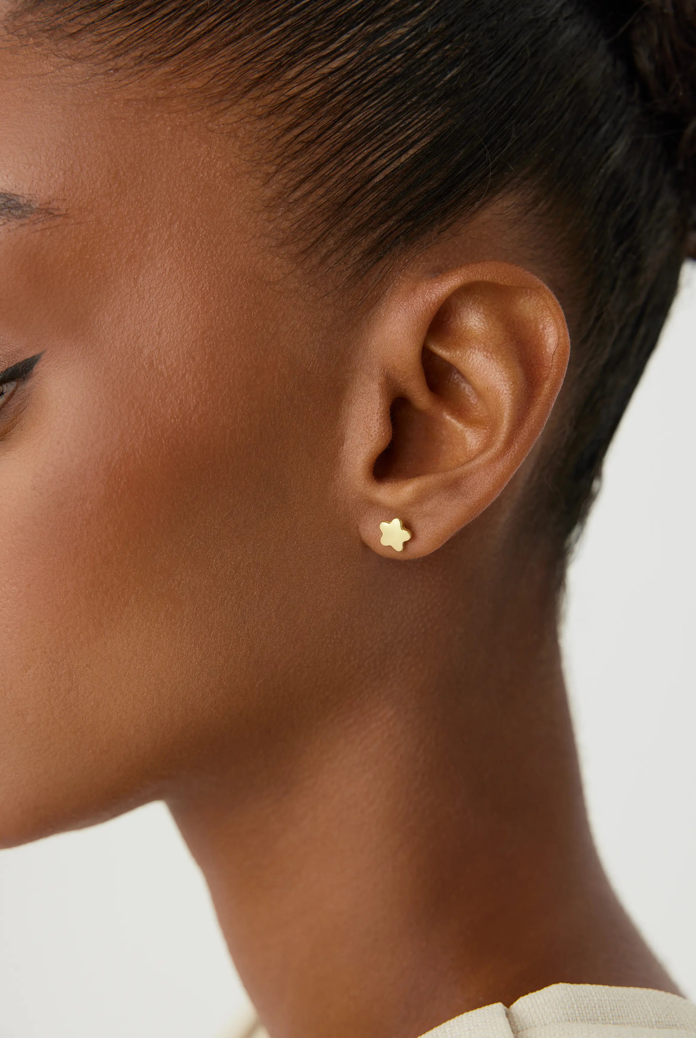 Gold Flower Stud Earrings, Delicate Nature-Inspired Jewelry
