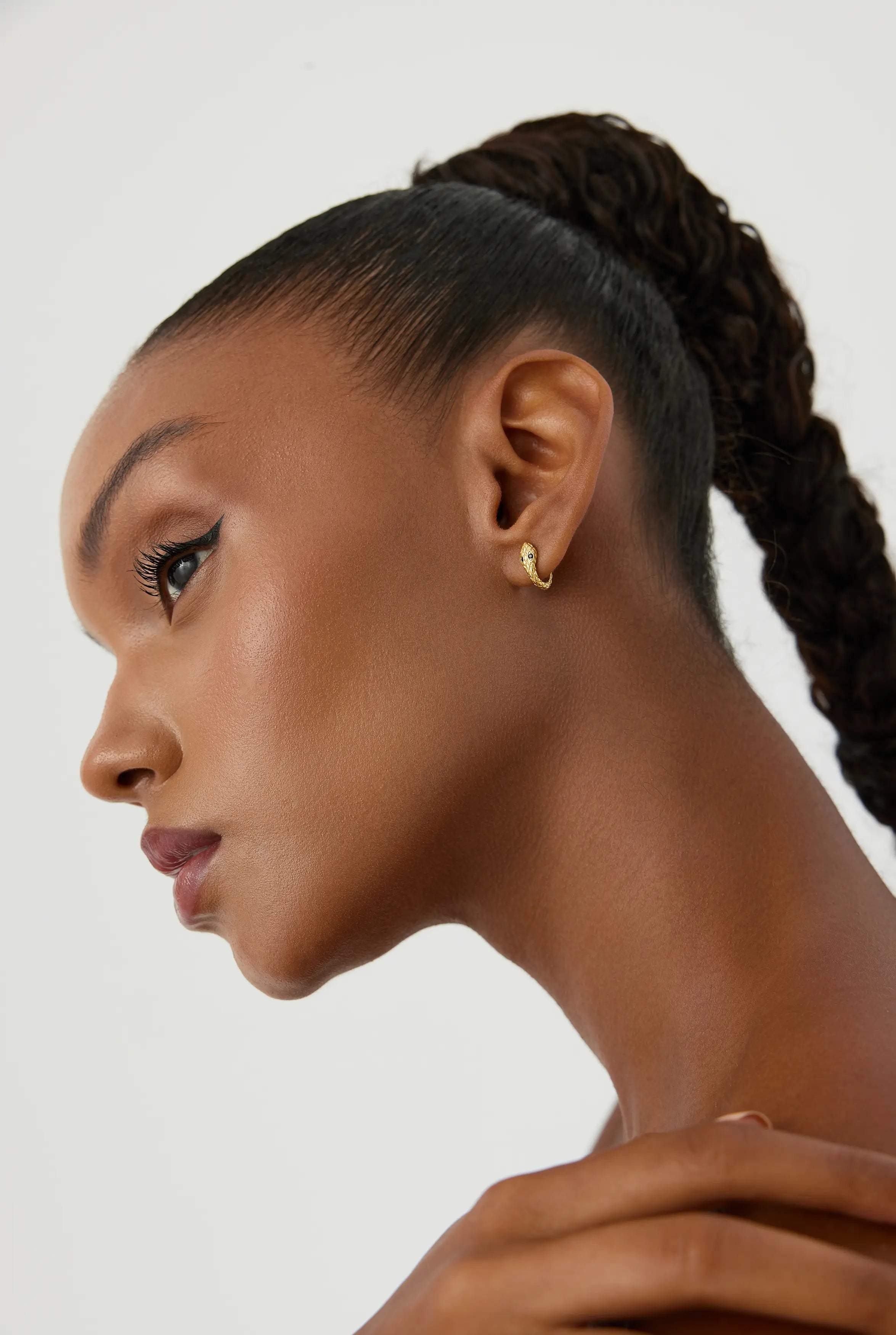 Sleek Gold Huggie Hoop Earrings – 18K Gold-Plated Sterling Silver Minimalist Jewelry