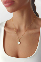 Clover Mother of Pearl Initial Pendant Necklace – 18K Gold-Plated Sterling Silver