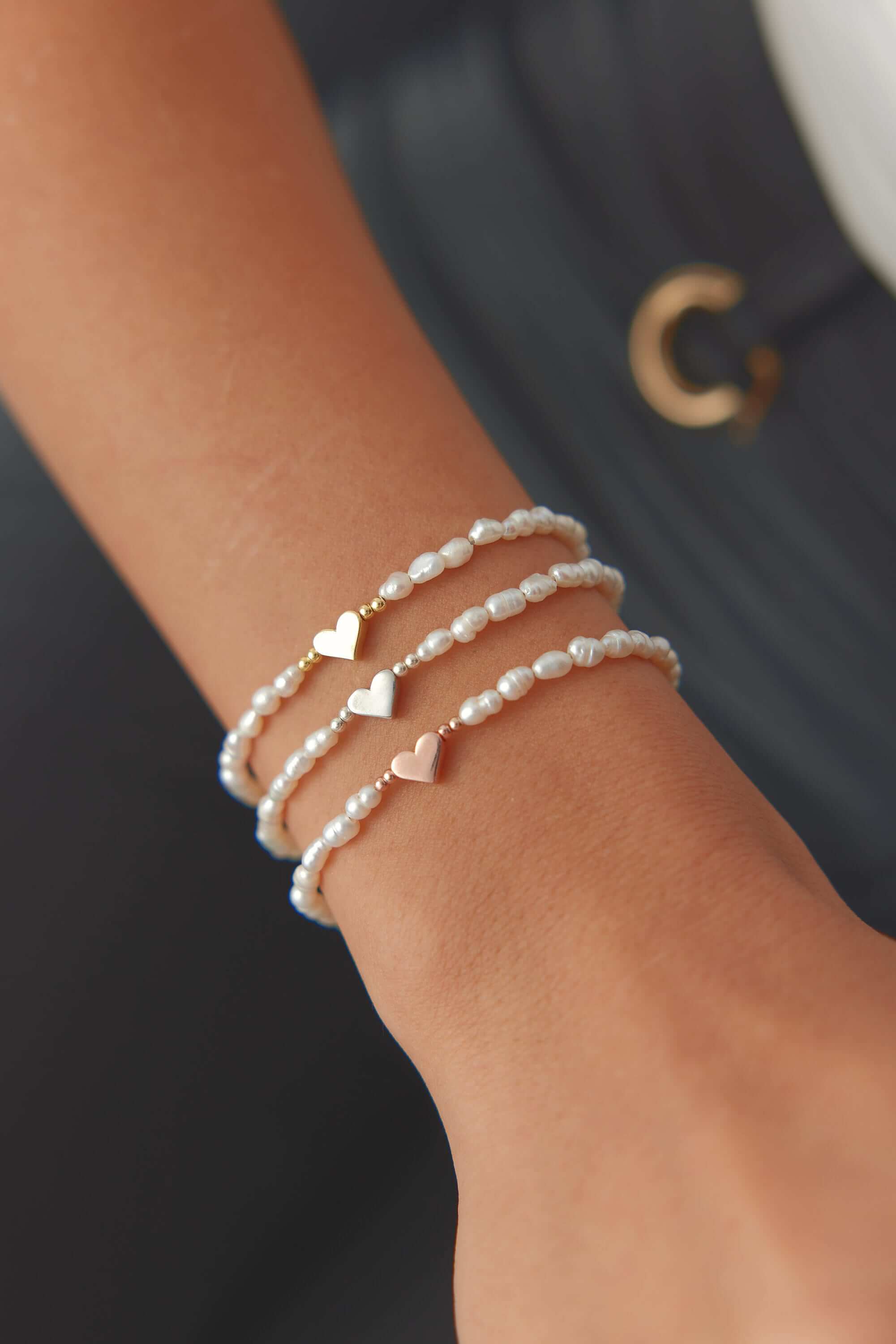 Gold Heart and Freshwater Pearl Bracelet – Elegant 925K Sterling Silver Jewelry