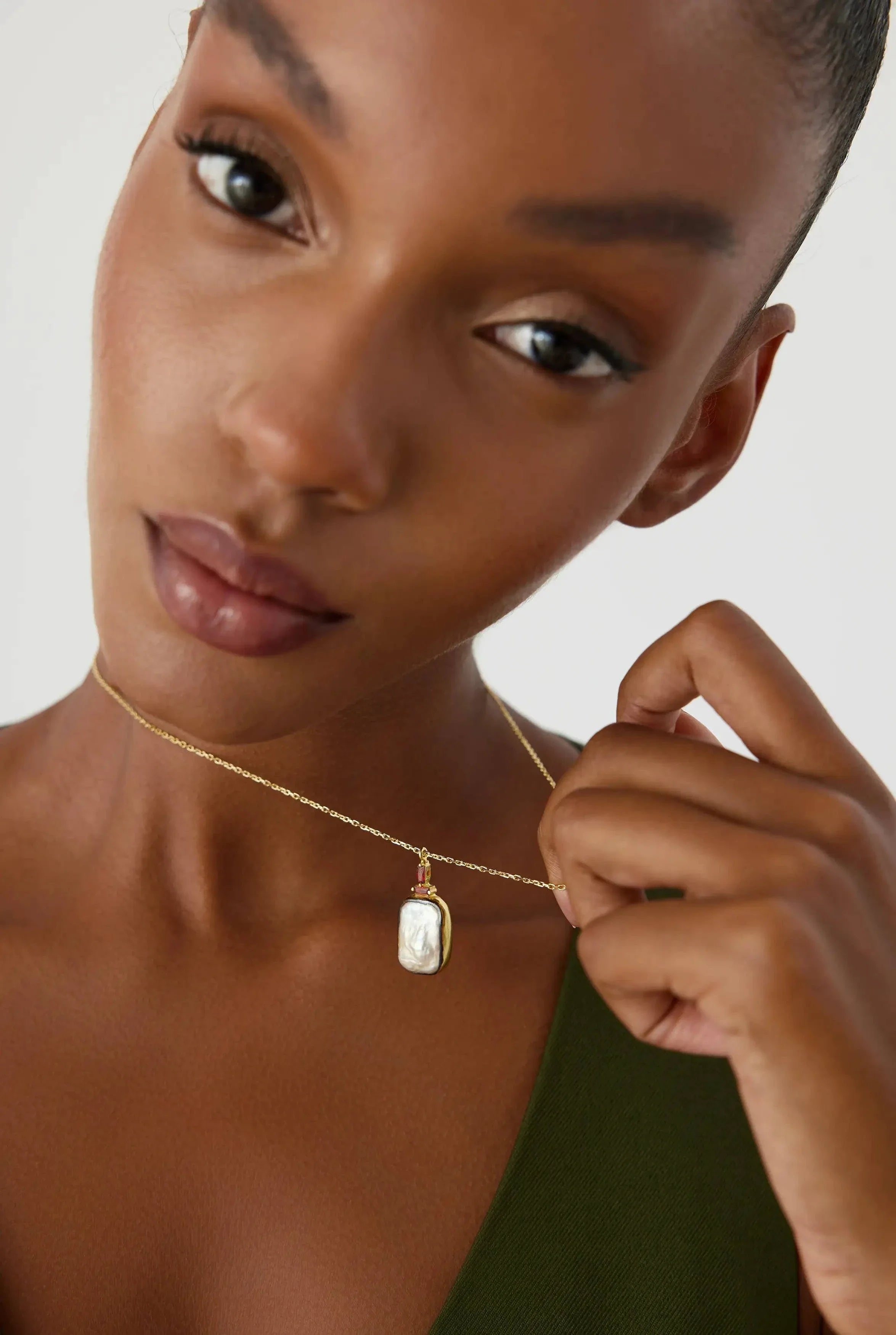 Baroque Pearl and Baguette Diamond Pendant Necklace