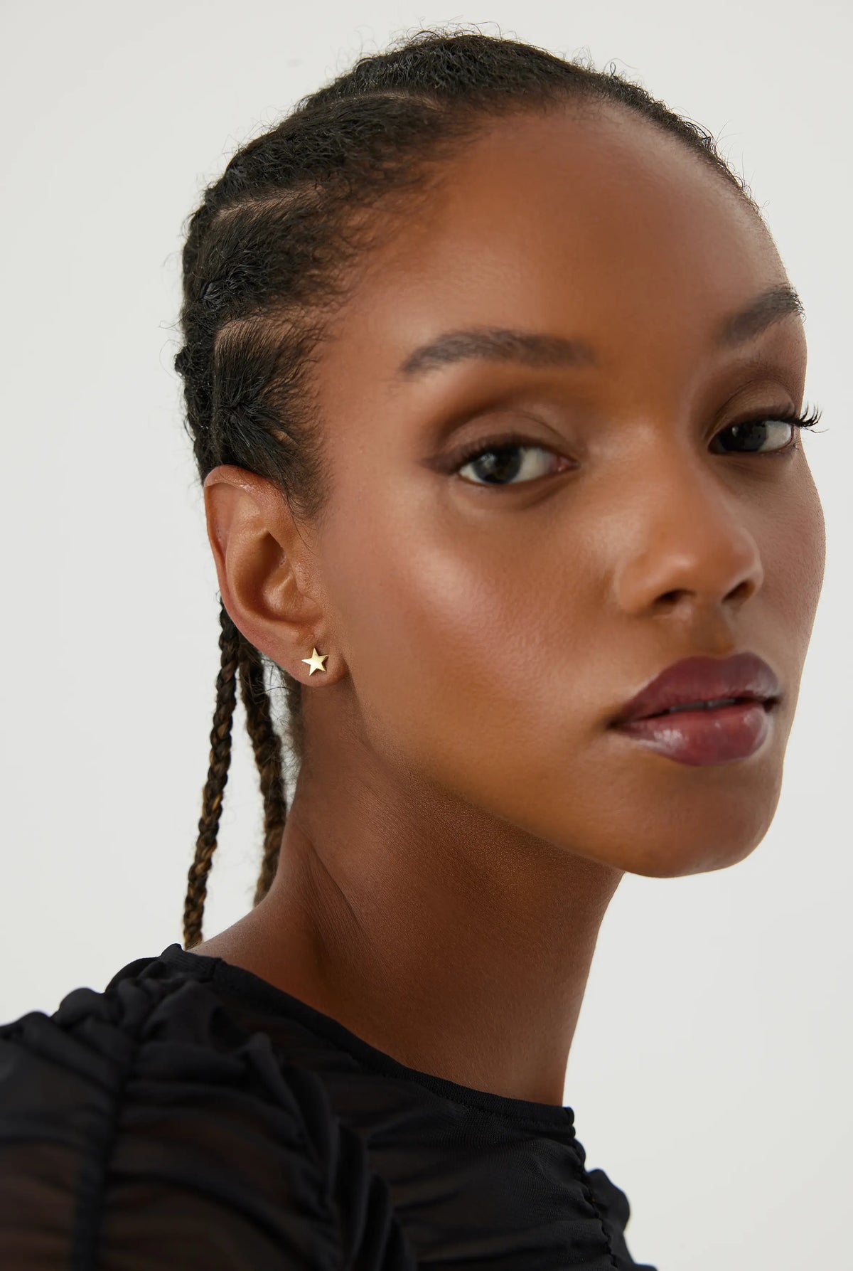 Dainty Star Stud Earrings – 18K Gold-Plated Sterling Silver Minimalist Celestial Jewelry